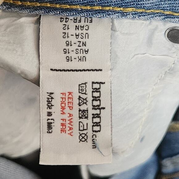 Destroyed Jeans Light Wash Light Blue Distressed Denim Women's Size 12 Y2K - Picture 10 of 10